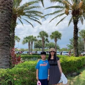 Meet your Posher, Linh